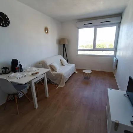 Apartment Equipe A 6 Minutes De La Gare St Charles